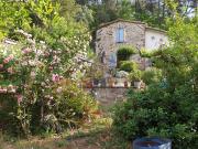 MAS EN PIERRES SUR UN TERRAIN DE 1.2 HECTARES