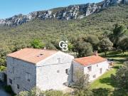 Mas historique du XVIIIème siècle – 300 m² habitables, 5...