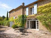 Mas Provençal en Pierre avec Piscine à Gordes ? Location...