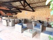 Mas Rénové Avec Chambres Nombreuses Et Grande Piscine En...