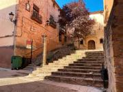 Masía en venta en Alcaraz. Casa histórica en el centro...
