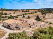 Masía en venta en Baleares Algaida. Finca histórica en...