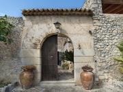 Masía en venta en Baleares Selva. Joya histórica con...