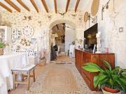 Masía en venta en Baleares Sencelles. Una joya histórica...