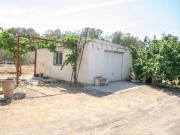 Masía en venta en Coín. CASA DE CAMPO CON DOS NAVES. Masías.