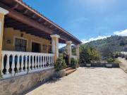 Masía en venta en Coín. Casa de campo con piscina, 2km...