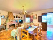 Masía en venta en Comares. Chalet independiente en...