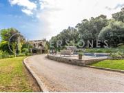 Masia en Venta en Esponellà, Girona