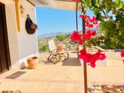 Masía en venta en Loja. Cortijo con cuadras para caballo...