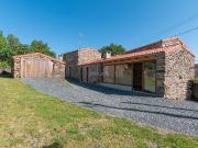 Masía en venta en Melide. Dos casas de piedra... Masía en venta en Melide. Dos casas de piedra...