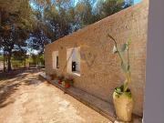 Masía en venta en Monòver. Inmaculada Casa de Campo con...