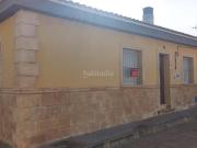 Masía en venta en Montealegre del Castillo. Acogedora...