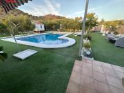 Masía en venta en Morón de la Frontera. Finca de Olivar...