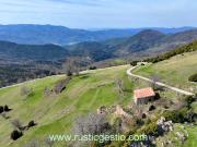 Masía en venta en Ogassa Pirineos. Finca rústica con...