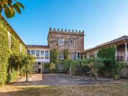 Masía en venta en Pontevedra, A Parda. Pazo histórico...
