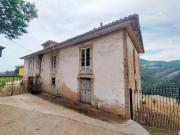 Masía en venta en Pravia. Conjunto de casona, pajar y...
