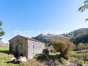 Masía en venta en Ruesga. Bucólica casa de piedra en...