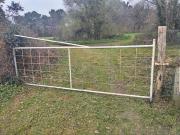 Masía en venta en Valdés. Finca con casa en Valdes. Masías.