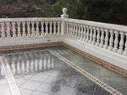 Masía reformada para entrar a vivir y acceso por camino...