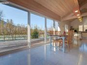 MASSAT Lumineuse maison T6 180m² 2016 Terrain plat...