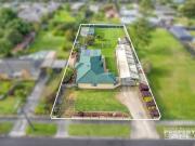 Massive Block, Massive Shed and a Classic Moe Weatherboard!