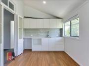 MASSIVE TOP FLOOR, 1 BEDROOM APARTMENT IN KEDRON