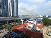 Master bedroomprivate toilet 5 min walk to ciq, grocery...