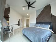 Master Room at Parc3 Residences walking distance to MRT...