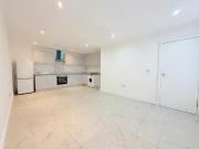 Matrix Court, Queensway, Enfield EN3, 2 bed flat to...