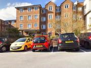 Maxime Court, Sketty, 2 Bedroom Flat