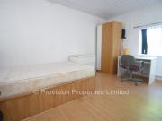 Mayville Road, Hyde Park, Leeds LS6, 6 bed terraced...