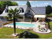 Mazé 49630 Achat / Vente maison 8 pièces t8 piscine jardin