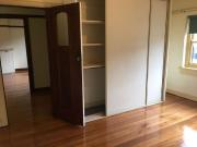Mckinnon Zoned 2 Bedroom Unit near All facilities