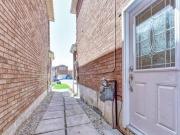McLaughlin Rd Steeles Ave W Brampton ON L6Y 3G5 2...
