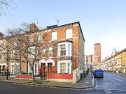 Meadow Road, Stockwell, London SW8, 2 bed flat to rent,...