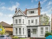 Medina Lodge, Ballards Lane, 2 Bedroom Apartment