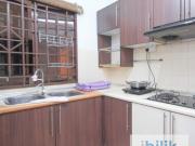 Medium Room + AC@ Palm Spring Damansara | MRT Surian |...