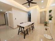 Medium Room M Centura – UM Wales 1 km • Sentul Boulevard...