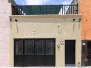 MEDRANO CASA CON ALBERCA EN VENTA