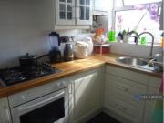 Medway Parade, Greenford, UB6 2 bed flat to rent £1,675...