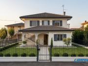 Megliadino San Fidenzio 10 vani 220mq