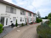 Mehr Raum fürs Leben – stilvolles Reihenmittelhaus mit...