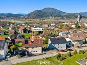 Mehr Raum, mehr Möglichkeiten Haus mit sonnigem Garten...