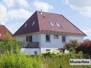 Mehrfamilien Doppelhaushälfte mit 3 Wohnungen provisionsfrei