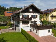 Mehrfamilien Haus mit weitläufigem Panoramablick