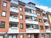 Mehrfamilienhaus am Rande der Barmer Anlagen.