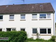 Mehrfamilienhaus mit 2 Garagen und Carports