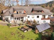 Mehrfamilienhaus mit 5 Einheiten & riesigem Garten,...