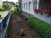 Mehrfamilienhaus mit 6 Garagen