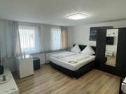 MEHRFAMILIENHAUS MIT 6WOHNEINHEITEN